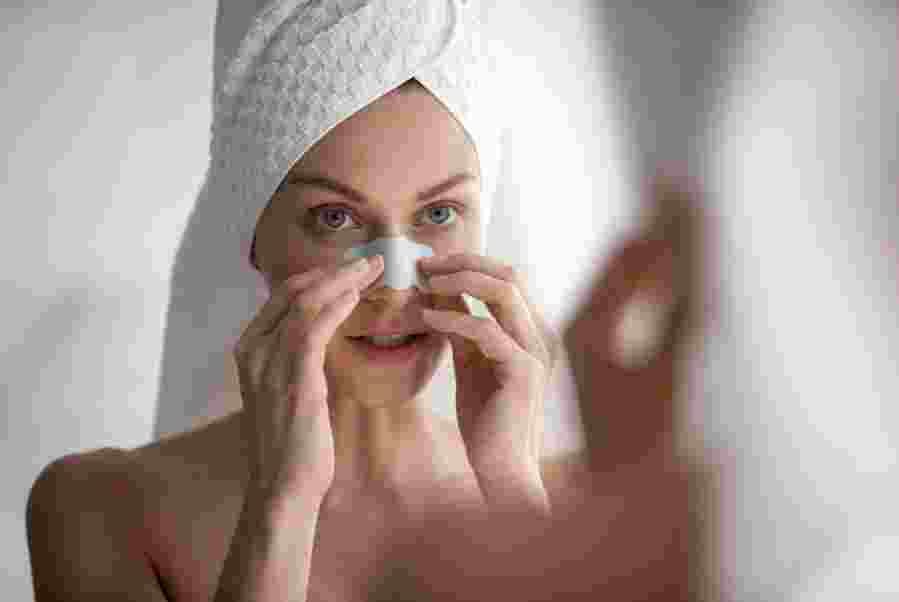 5 Professional Treatments To Remove Blackheads